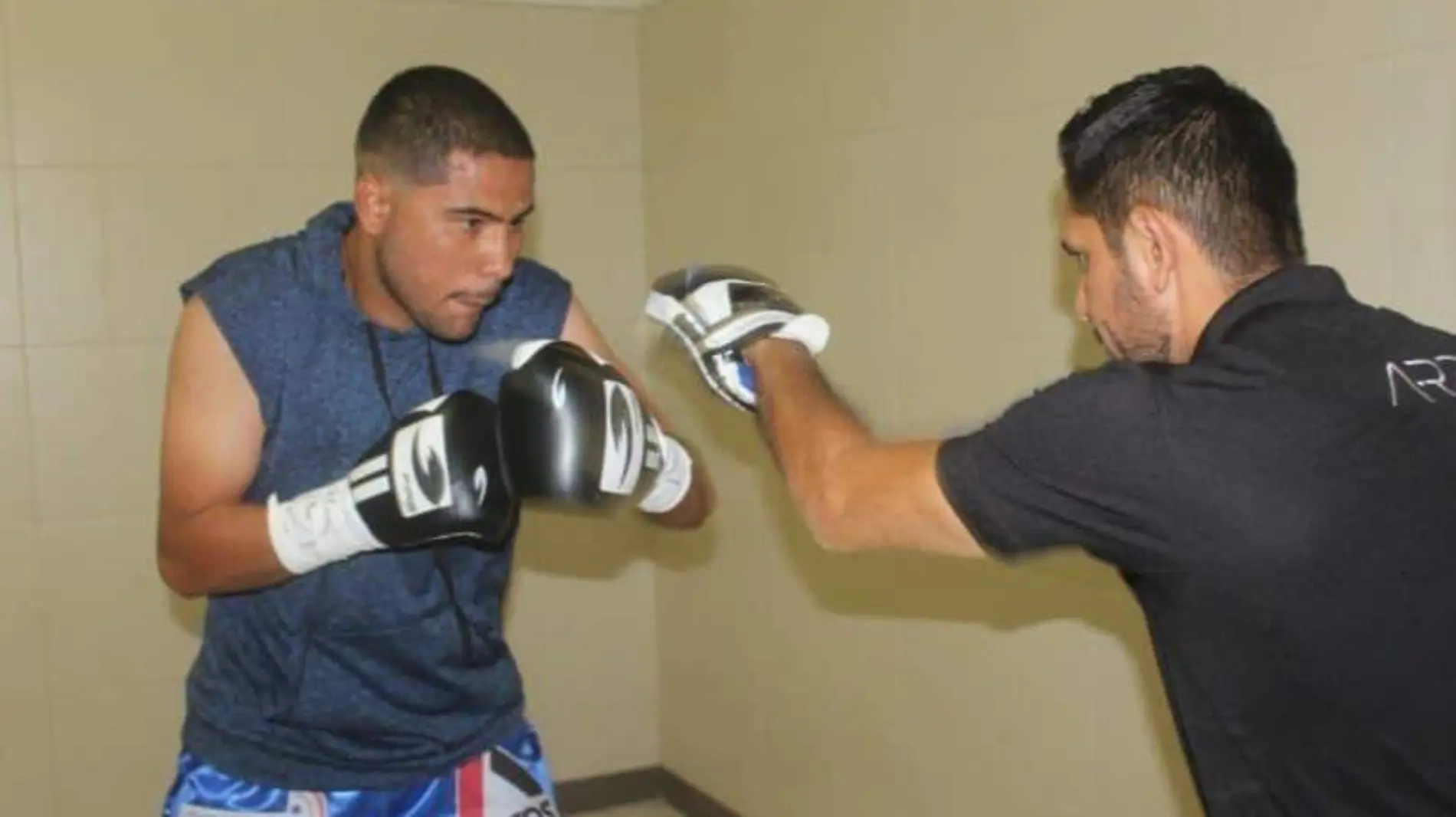 Israel Bernal va por un reto más en el box